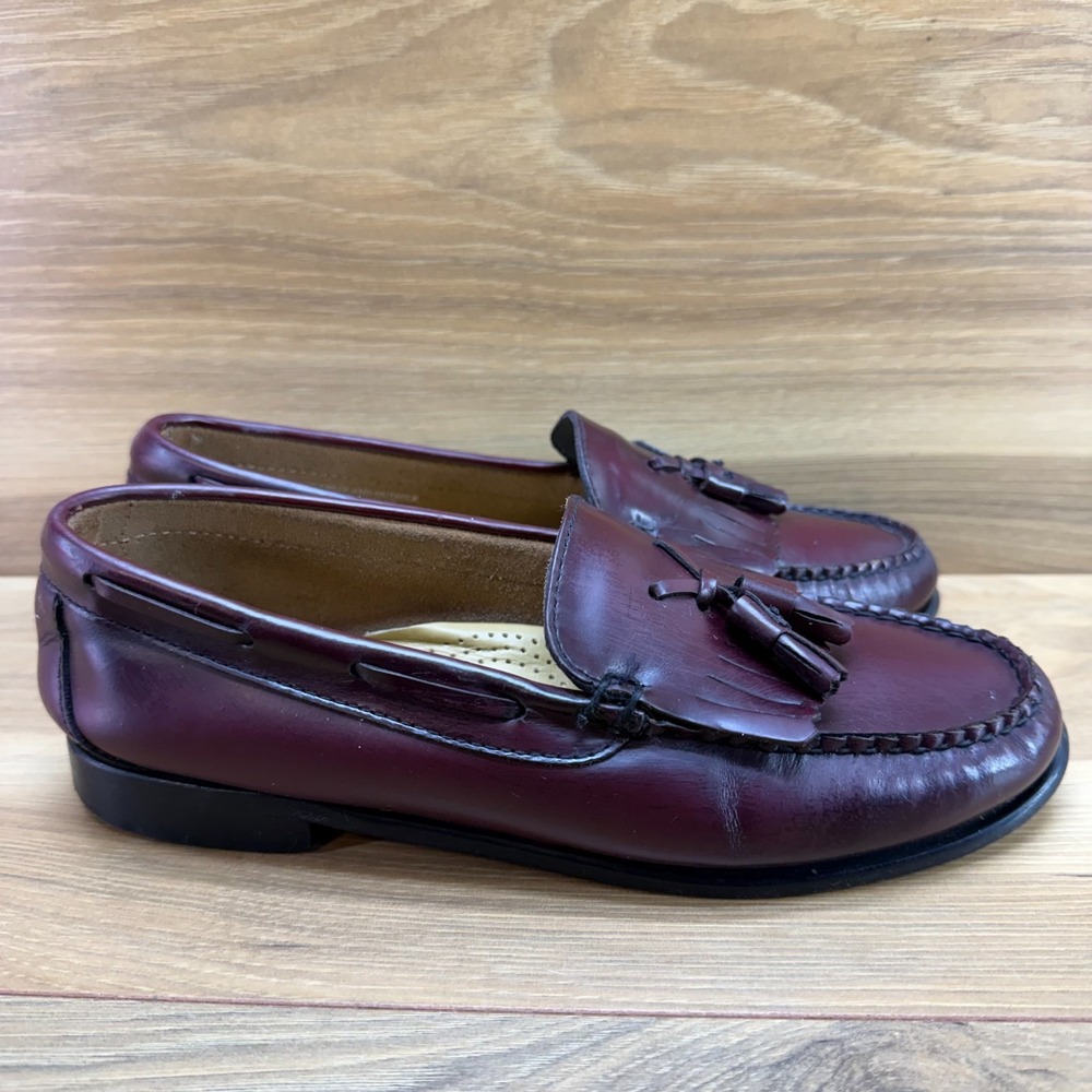 BASS WEEJUNS Jaclyn Loafers Womens 7 W Burgundy Kiltie Tassel Moc Toe Flats